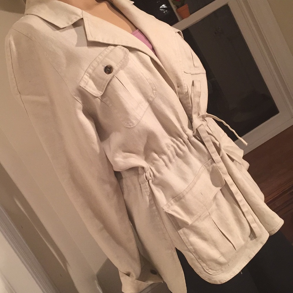 Beautiful linen jacket! - Picture 3 of 4